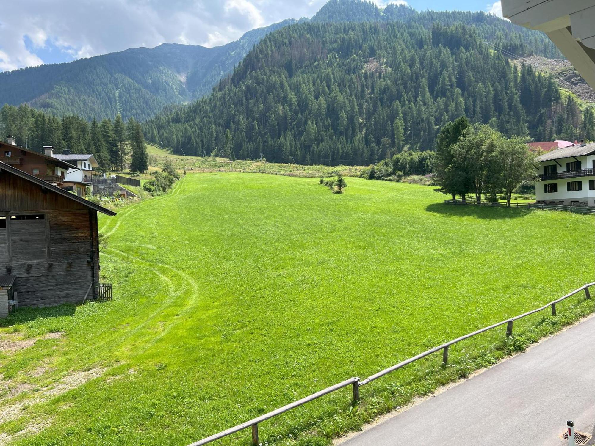 Hotel Garni Burger Sankt Jakob in Defereggen Kültér fotó